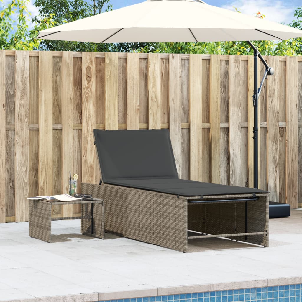 Lettini Prendisole 2 pz con Tavolino Grigio in Polyrattan - homemem39