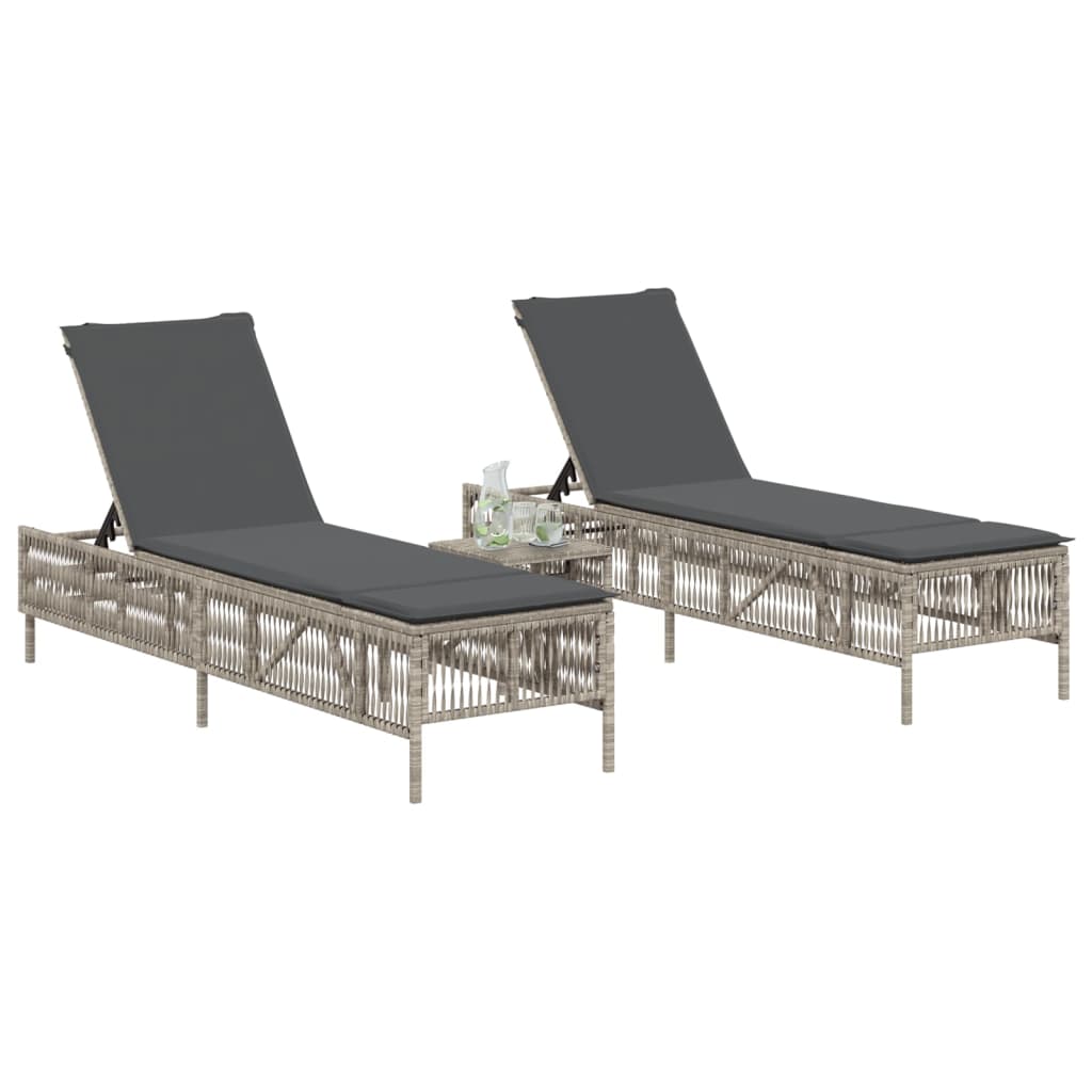 Lettini Prendisole 2pz con Tavolino Grigio Chiaro in Polyrattan