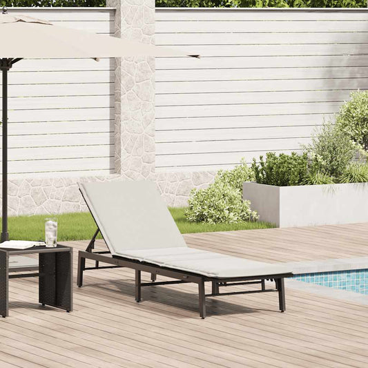 Lettino Prendisole con Cuscino Nero in Polyrattan